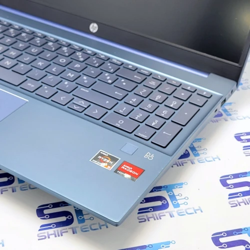 HP Pavilion 15 Ryzen 5 5500U 16G 256 SSD 14" Full HD