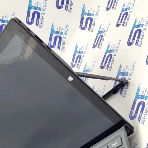 Terra Mobile Pad i7 8500Y 8G 512 SSD 12.5" QHD Tactile Détachable