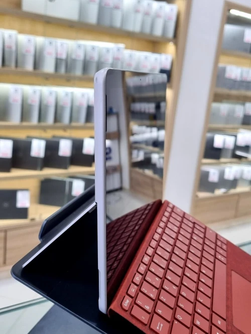 Microsoft Surface Go 2 Pentium 4425Y 4G 64 SSD + 128 SD 10.5" Full HD+ Tactile