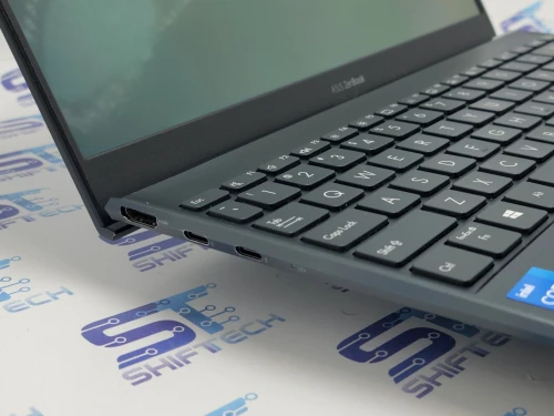 Asus ZenBook 13 OLED i5 1135G7 16G 256 SSD 13.3" FHD