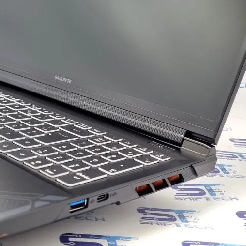 GIGABYTE G6X i7 13650HX 16G 1T SSD RTX 4060 8G 16" FHD 