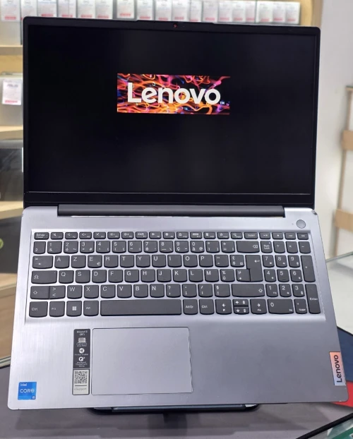 Lenovo IdeaPad 3 i5 1155G7 16G 256 SSD 15.6" FHD