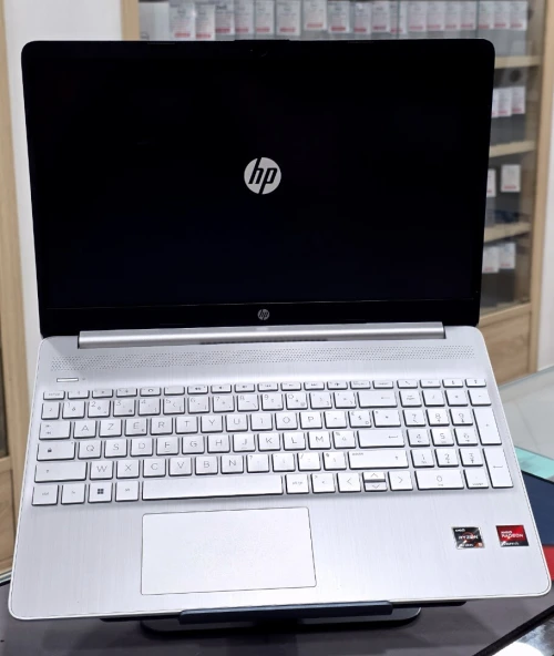 HP Laptop 15s Ryzen 5 5500U 16G 256 SSD 15.6" FHD