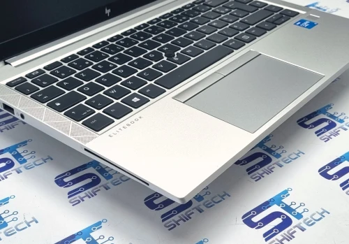 HP EliteBook 830  G8 i5 1145G7 16G 256 SSD 13.3" FHD Tactile