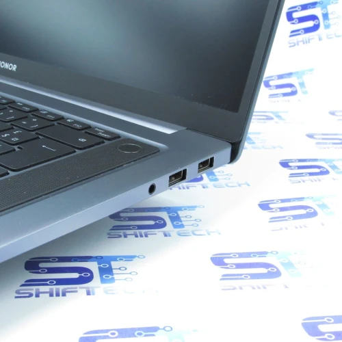 Honor MagicBook 16 Ryzen 5 5600H 16G 512 SSD 16.1" Full HD 144Hz