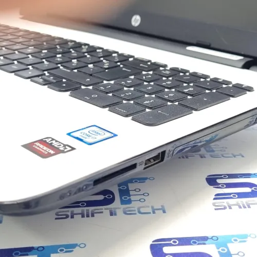 HP LAPTOP 15 i7 6500U 3.1Ghz 8GB 256SSD AMD Radeon R5 M330