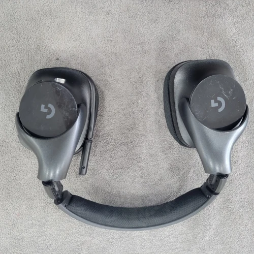 Logitech G533