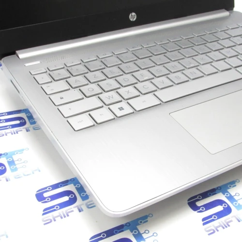 HP Laptop 14s i3 1115G4 8G 256 SSD 14" HD
