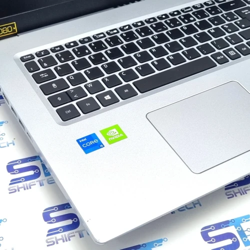 Acer Aspire 3 i5 1165G7 12G 256 SSD Nvidia MX450 2G 17.3" Full HD