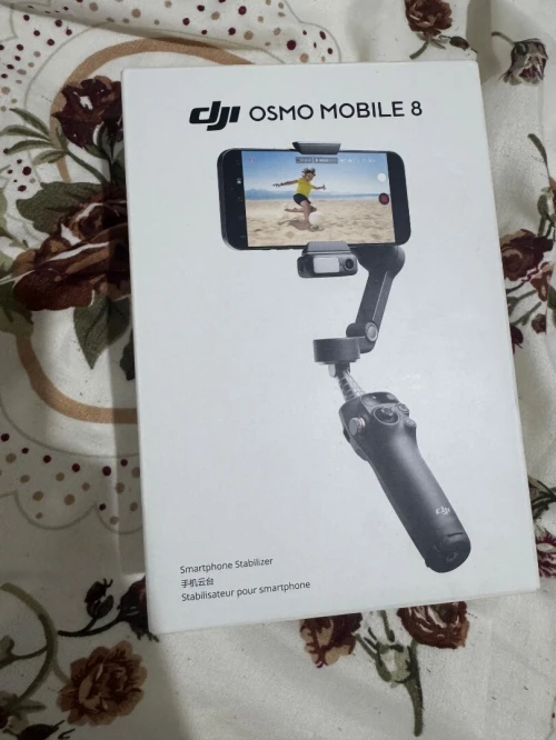 DJI Osmo Mobile 8 Stabilisateur Smartphone