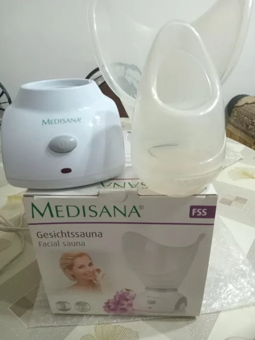 جهاز بخار لفتح مسامات الوجه.