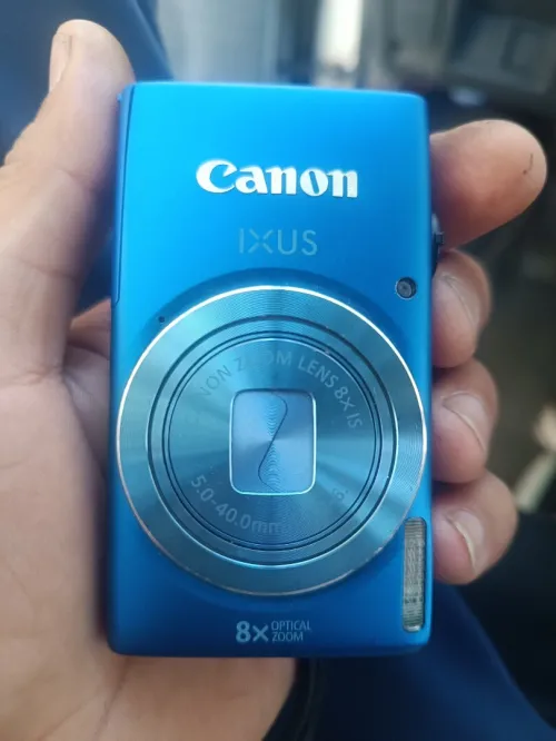 Canon IXUS 132. 