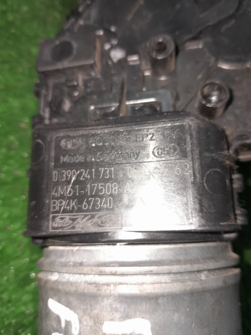 2 Moteur dessuie glace ford focus