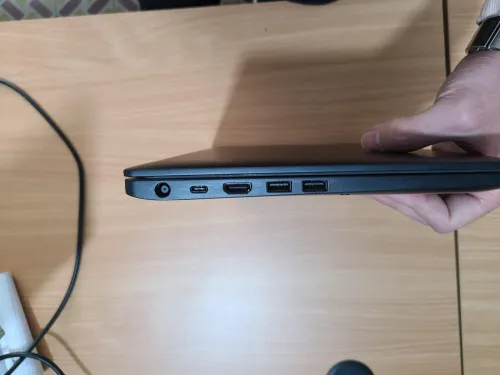 Dell Latitude 7490  i5-8th | 8GB | 256GB SSD |14 pouces HD 