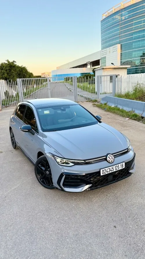 Volkswagen Golf 8 2025 R-Line Facelift 