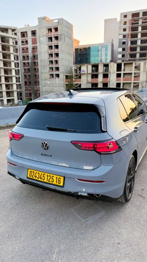 Volkswagen Golf 8 2025 R-Line Facelift 