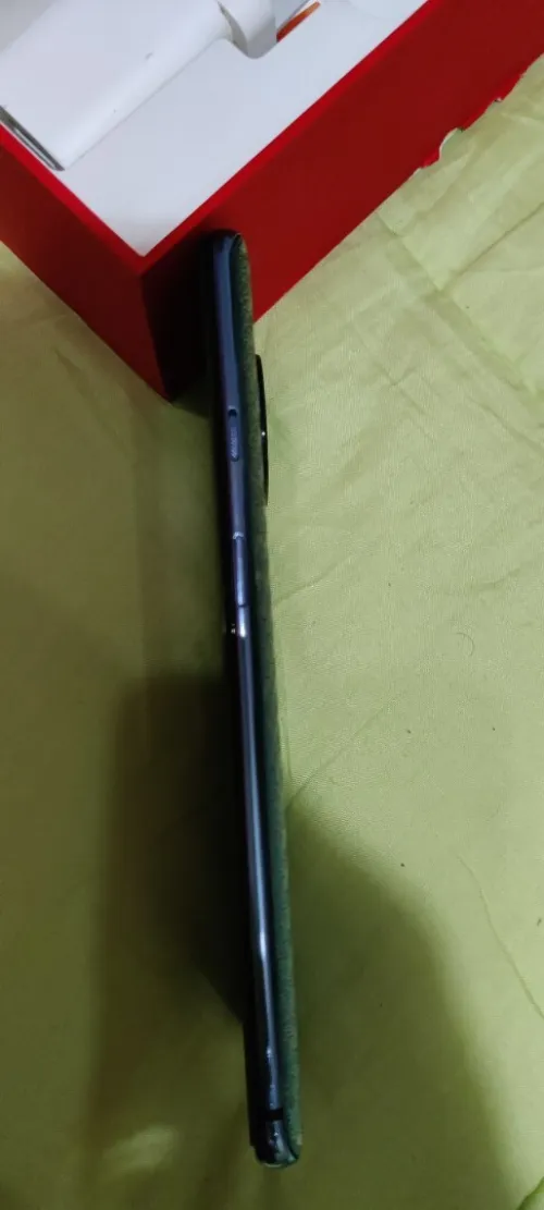 One plus 7t 7t