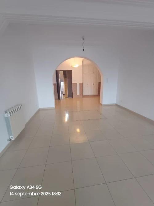 Location Appartement Niveau de villa F6 Alger Birkhadem