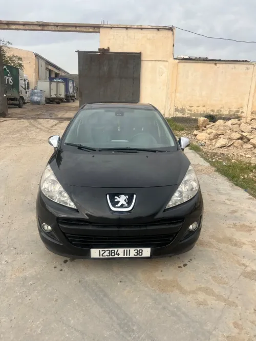 Peugeot 207 2011 