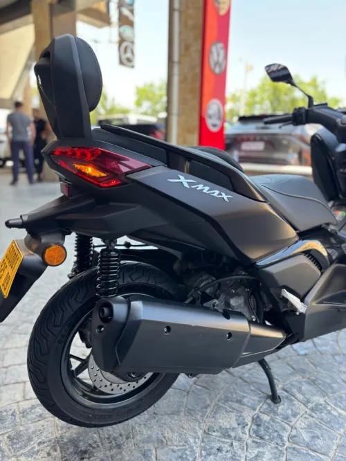 Yamaha Xmax 2025