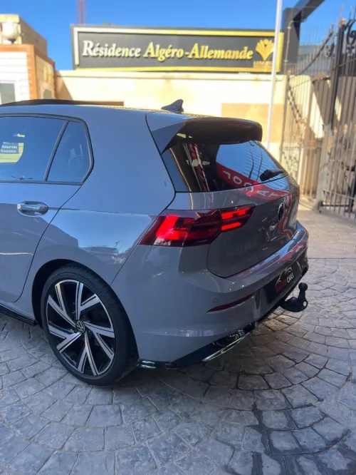Volkswagen Golf 8 2024 R-Line