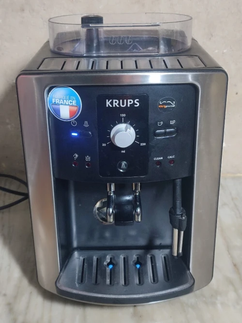 Cafetière automatique français Krups