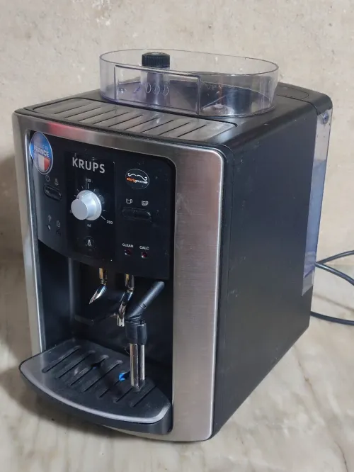 Cafetière automatique français Krups