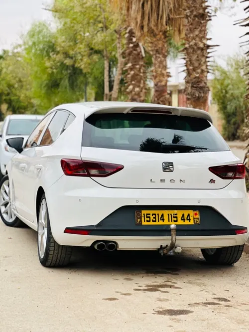 Seat Leon 2015 Sait Leon fR+