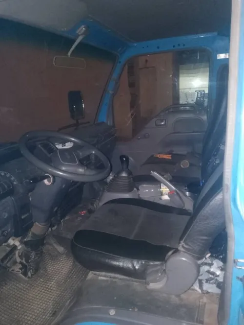 Isuzu faracha Npr 2008