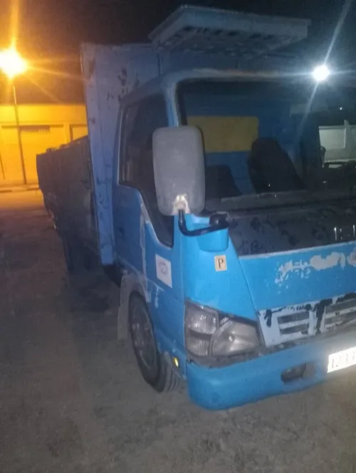 Isuzu faracha Npr 2008