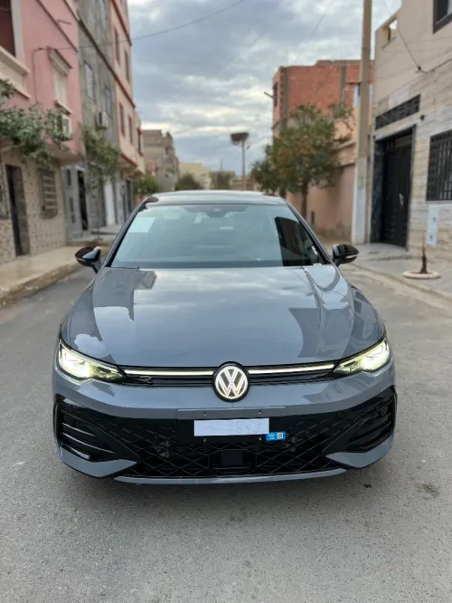 Volkswagen Golf 8 2025 R-Line