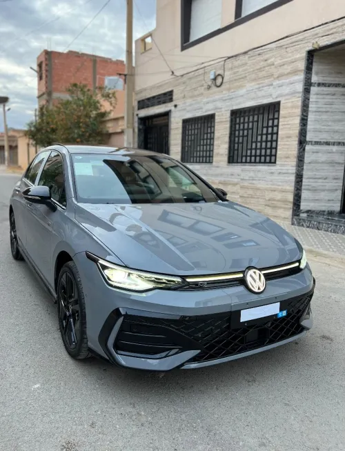 Volkswagen Golf 8 2025 R-Line
