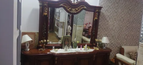 Je vent un ensemble de salon bois être importations