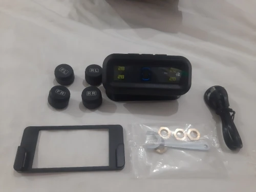 kit de surveillance de pression des pneus (TPMS - Tire Pressure Monitoring System).
