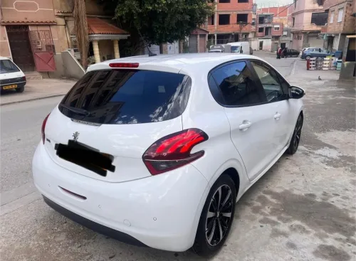 Peugeot 208 2019 Tech Vision