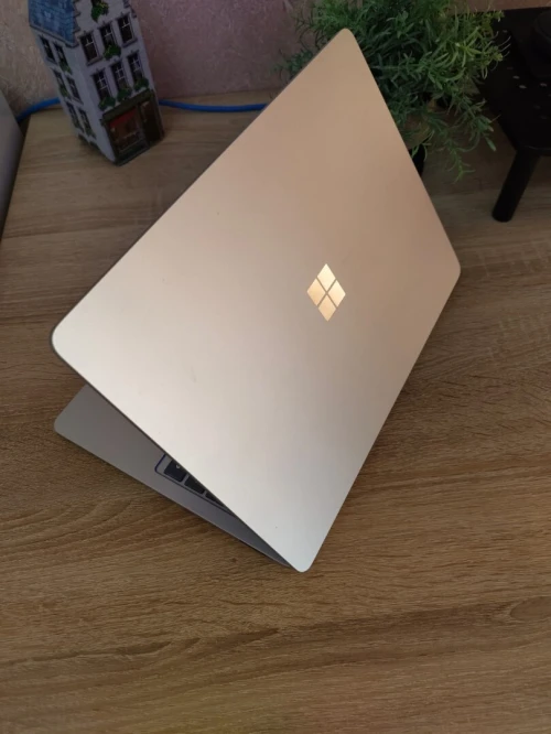 Ordinateur portable Microsoft Surface Laptop 7th Edition