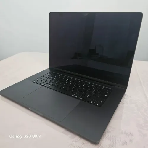 MacBook Pro M4 48GB/512/ 16"