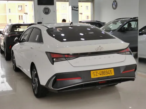 Hyundai Elantra 2025 Glx
