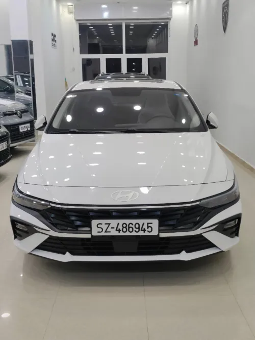 Hyundai Elantra 2025 Glx