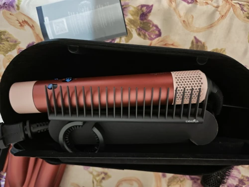 Dyson airwrap