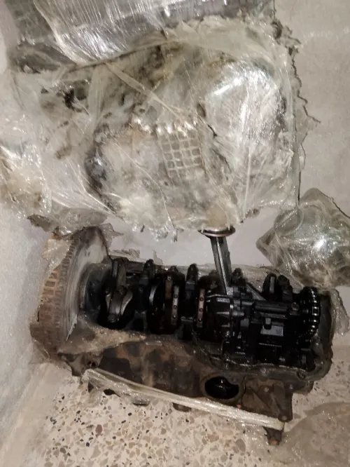Demi moteur clio 1.5dci 