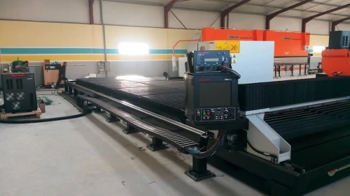 MACHINES INDUSTRIELLES CNC
