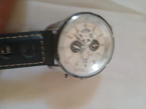À vendre montres hommes originale 