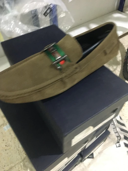 À vendre mocassins et sandale en gros seulement 