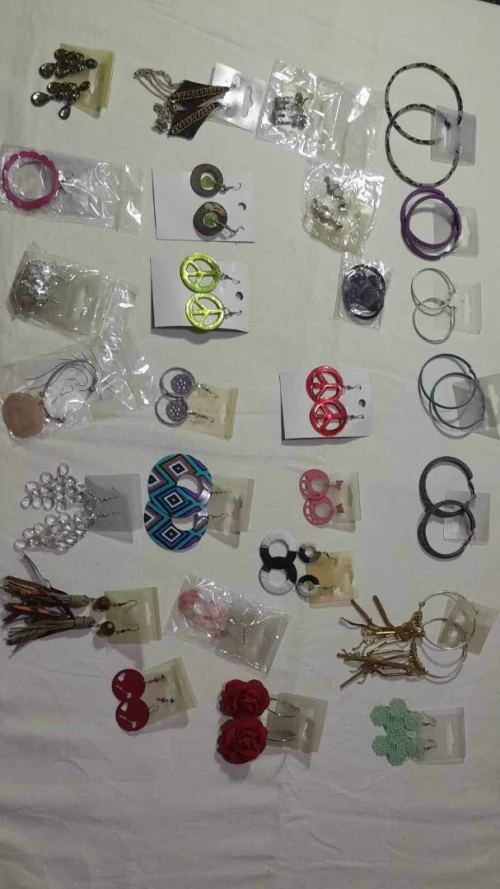 Boucles fantaisie indonésien importé  de France