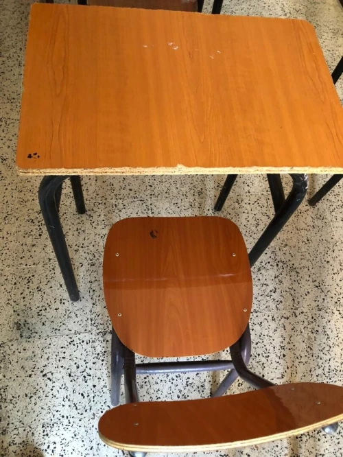 chaise et table