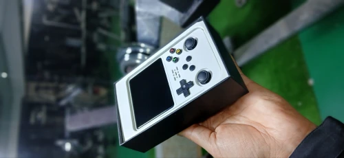 handheld game console r36s