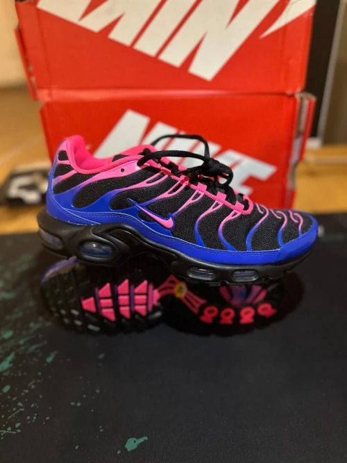 NIKE TN AIR