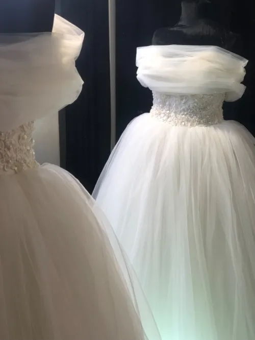Robe de mariées à vendre avec tout les accessoires 