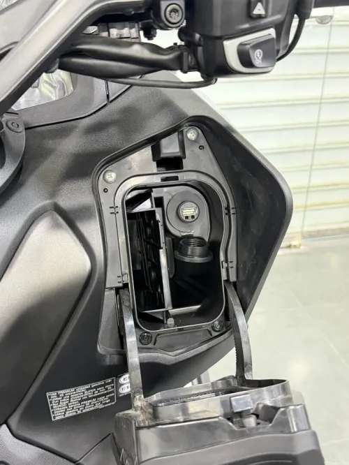 Yamaha Tmax 560 full options 2025